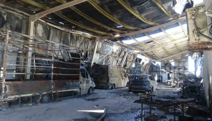 Gece başlayan depo yangını 6 saatte söndürüldü, zararın büyüklüğü gündüz ortaya çıktı