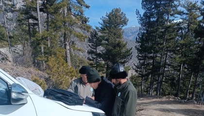 Ispartada kaçak keklik avladığı tespit edilen avcıya idari ve tazminat cezası