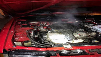 Ispartada otomobil yangını itfaiye ekiplerince söndürüldü