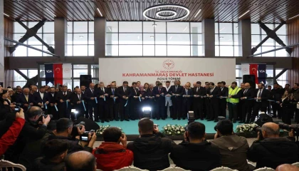 Kahramanmaraşta 400 yataklı Acil Durum Hastanesi açıldı