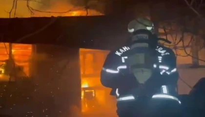 Kahramanmaraşta metruk evde yangın