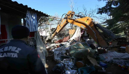 Kepezde çöp ev temizliği