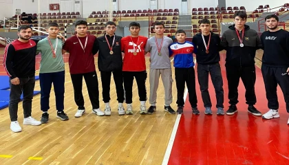 Kepezin pehlivanlarına 3 altın