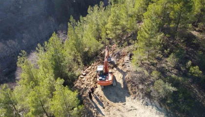 Kuzey Adanada 4 mevsim turizm için yol çalışması başladı