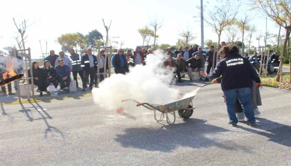 Manavgat ve Kemerde yangın söndürme tatbikatlı eğitim
