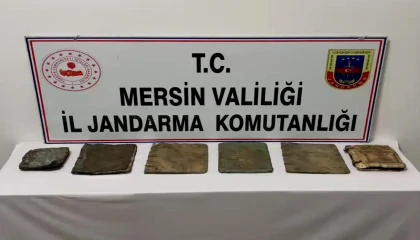 Mersinde 6 adet tarihi el yazması kitap ele geçirildi: 3 gözaltı