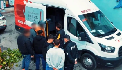 Mersinde düzensiz göç ile mücadeleye yönelik huzur uygulaması