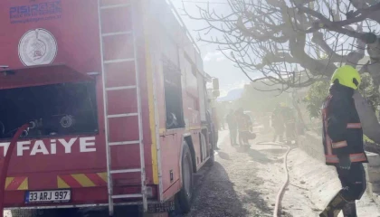 Mersinde evde çıkan yangın korkuttu