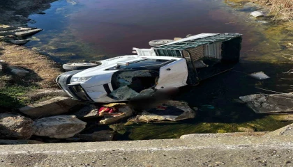 Mersinnde trafik kazası: 1 ölü, 2 yaralı