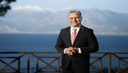 Muratpaşa Belediye Başkanı Ümit Uysaldan Cumhurbaşkanı adaylığı sinyali