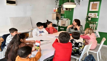 Muratpaşa Belediyesinin felsefe atölyesinde çocuklar hayallerini keşfetti