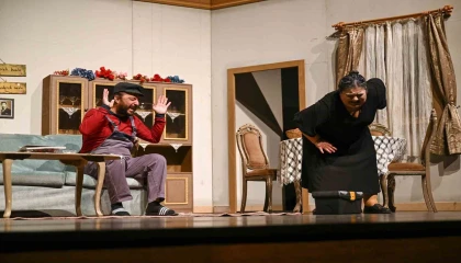 Şehir Tiyatrosu, emeklilerle buluştu