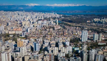 Toroslara yağan kar kartpostallık görüntüler oluşturdu