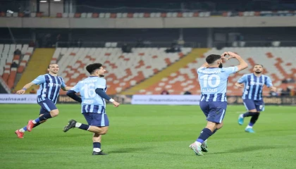 Trendyol Süper Lig: Adana Demirspor: 1 - Antalyaspor: 1 (İlk yarı)