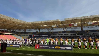 Trendyol Süper Lig: Atakaş Hatayspor: 0 - Corendon Alanyaspor: 0 (İlk yarı)