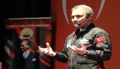 Türkiyenin ilk astronotu Gezeravcıdan popüler yanlış figürlerin peşinden gitmeyin uyarısı