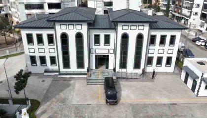 Vali Masatlı, yapımı devam Payas ilçe emniyet müdürlüğü hizmet binasında incelemelerde bulundu