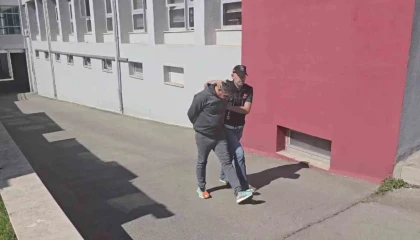 71 kilo uyuşturucu yapacak hammaddeyle yakalandı İçiciyim dedi