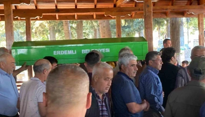 Acı olay: Babası 6 yıl önce vefat eden 8 yaşındaki Naz kazada hayatını kaybetti