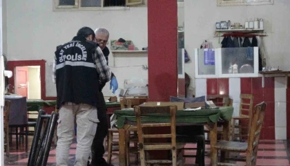 Adanada 2 arkadaş okey masasından öldürüldü