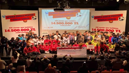 Adanada 432 amatör spor kulübüne 14 milyon 500 bin lira destek