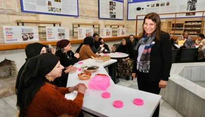 Adanada kadınlar sabun yaparak deneyim yaşadı