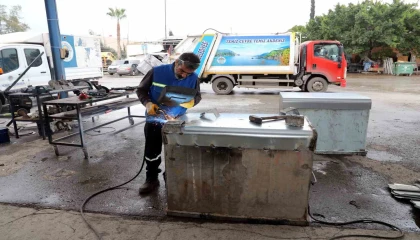 Akdeniz Belediyesi hem üretiyor hem de yeniliyor