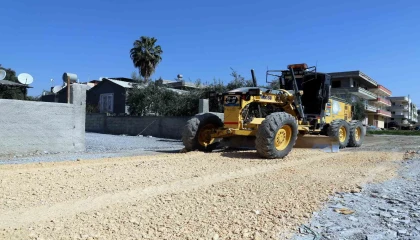 Akdenizde imarlı yeni yollar açılıyor