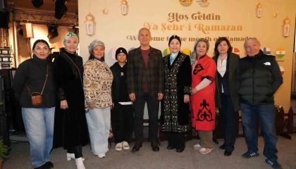 Alanyada 34 ülkeden 450yi aşkın yerleşik yabancı iftar sofrasında buluştu