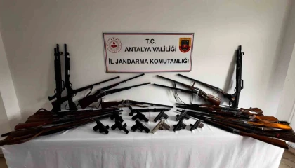 Alanyada kaçak silah ticareti operasyonu
