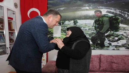 Alanyada şehit ve gazi ailelerine bayram ziyareti