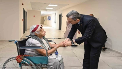 Antalya Valisi Hulusi Şahinden bayram ziyaretleri