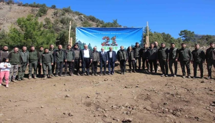 Antalyada 700 fidan toprakla buluştu