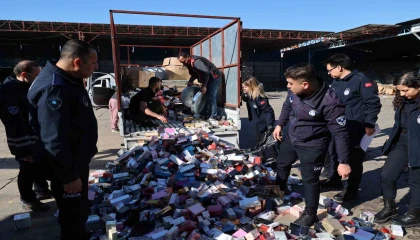 Antalyada ele geçirilen 2 bin adet sahte parfüm imha edildi