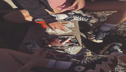 Antalyada mezarlıkta tepki çeken sosyal medya paylaşımı