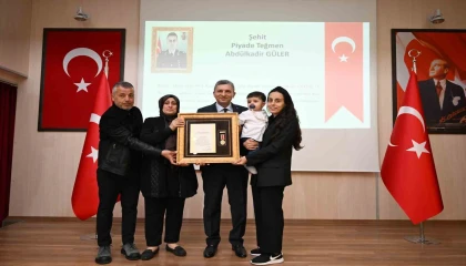 Antalyada şehit aileleri ve gazilere devlet övünç madalyası verildi