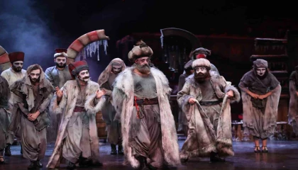 AŞT oyunlarını kapalı gişe oynuyor