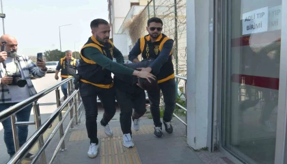 Ayşe öğretmeni ağlatan şüpheli suç makinesi çıktı. cezaevine gönderildi