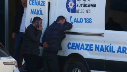 Babanın 22 yaşındaki kızına vedası yürekleri burktu