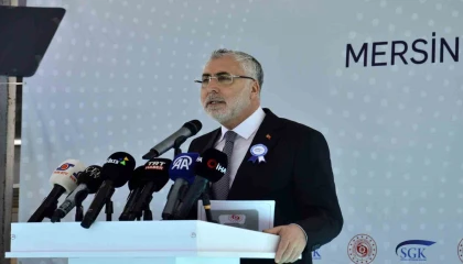 Bakan Işıkhan: Herkese birinci sınıf sağlık hizmeti sunan tek ülkeyiz