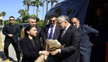 Bakan Işıkhan, Vali Toros ile görüştü