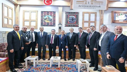 Başkan Böcek, ITB Berlin Fuarında Antalyayı tanıtıyor