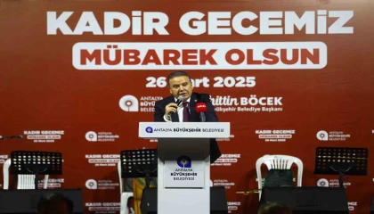 Başkan Muhittin Böcek Kadir Gecesini Elmalıda geçirdi