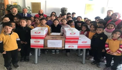 Bozyazıda öğrenciler Ramazan paketi hazırladı