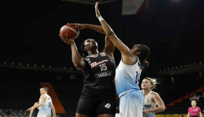 ÇBK Mersin, Türkiye Kupasında yarı finale yükseldi