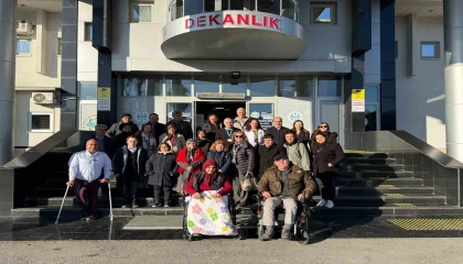 Dekan Akın: Ağız ve diş sağlığı, genel sağlığın önemli bir parçasıdır