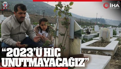 Deprem şehitliğinde buruk ziyaret