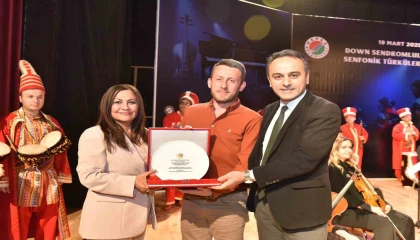 Down Sendromlular Günü Senfonik Türküler Konseri, müzikseverlere unutulmaz bir akşam yaşattı