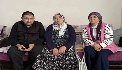 Engelli anne, engelli oğluyla yaşam mücadelesi veriyor