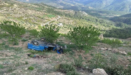 Gazipaşada patpat kazası: 1 ölü, 1 yaralı